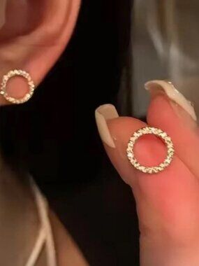 Swarovski 18K Gold  Diamond Style Circle Hoop Earrings